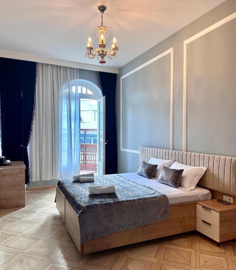 Hotel Embassy Tiflis Dış mekan fotoğraf