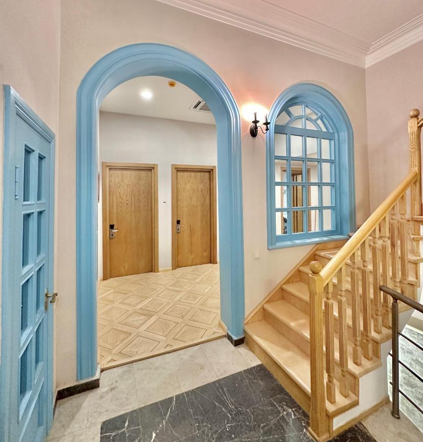 Hotel Embassy Tiflis Dış mekan fotoğraf