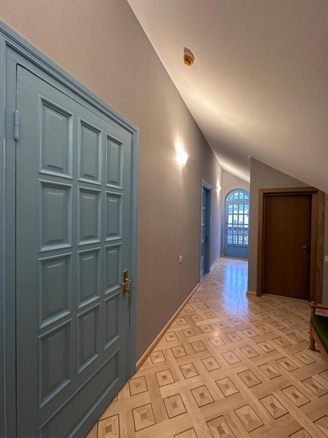 Hotel Embassy Tiflis Dış mekan fotoğraf