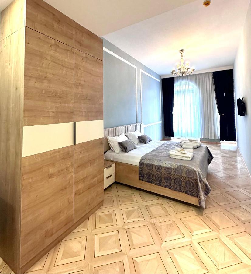 Hotel Embassy Tiflis Dış mekan fotoğraf