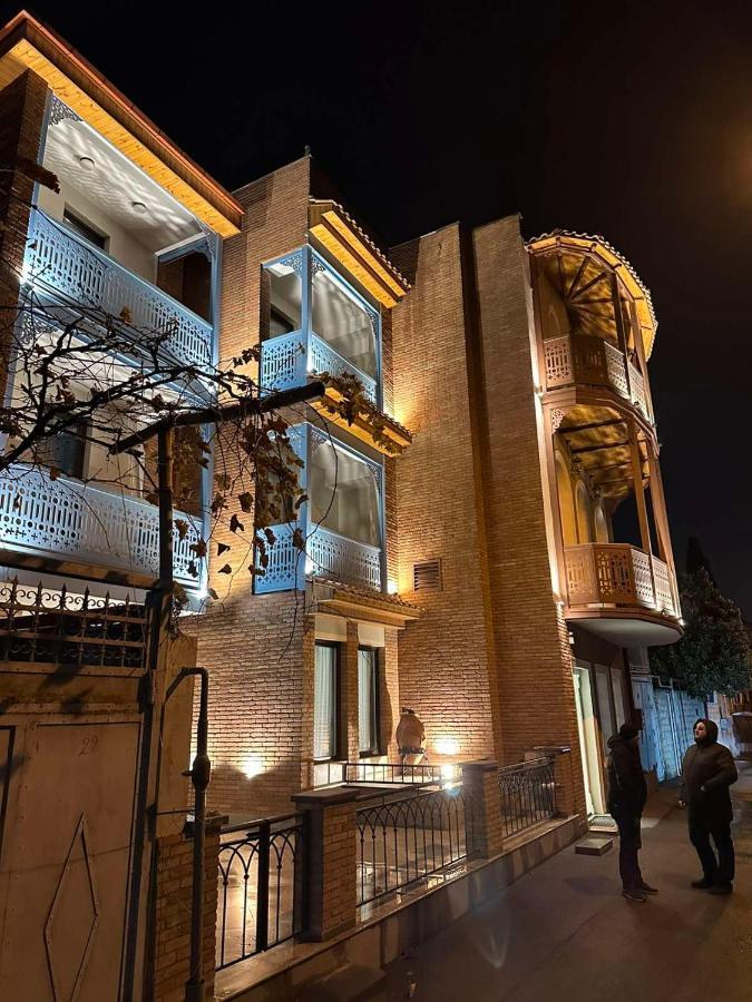 Hotel Embassy Tiflis Dış mekan fotoğraf