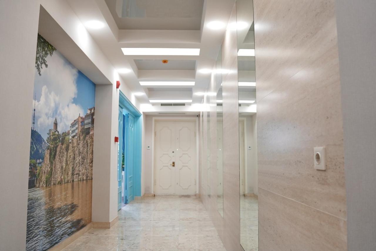 Hotel Embassy Tiflis Dış mekan fotoğraf