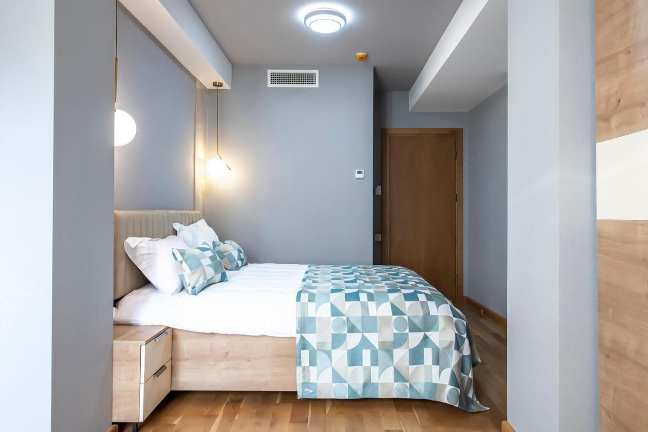 Hotel Embassy Tiflis Dış mekan fotoğraf
