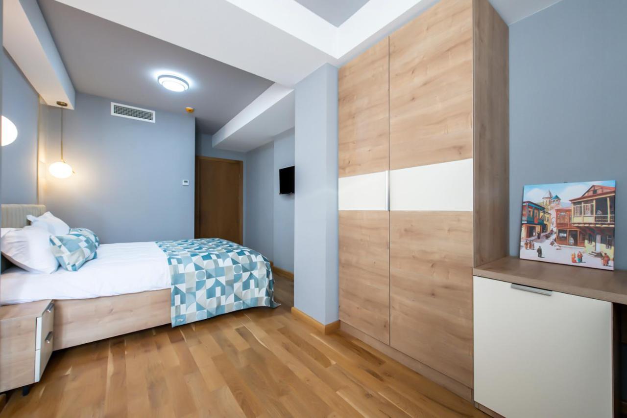 Hotel Embassy Tiflis Dış mekan fotoğraf